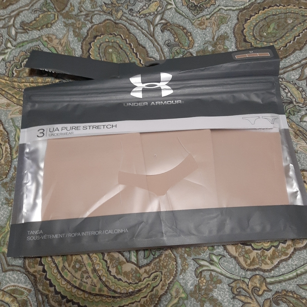 Under Armour NWT Thong Underwear 3 pack Medium
